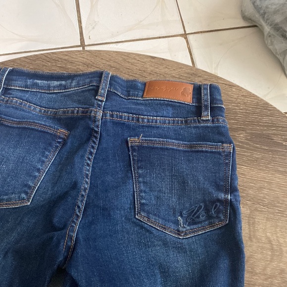 Karl Lagerfeld Paris Fringe Cropped Jeans Denim Womens Size 2 NWT - Picture 9 of 13